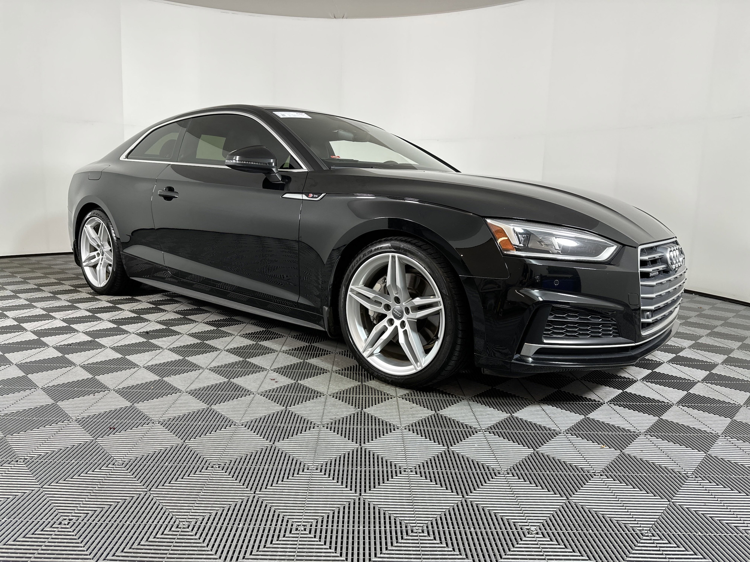 Used 2018 Audi A5 Coupe Prestige with VIN WAUUNAF50JA009205 for sale in Pensacola, FL
