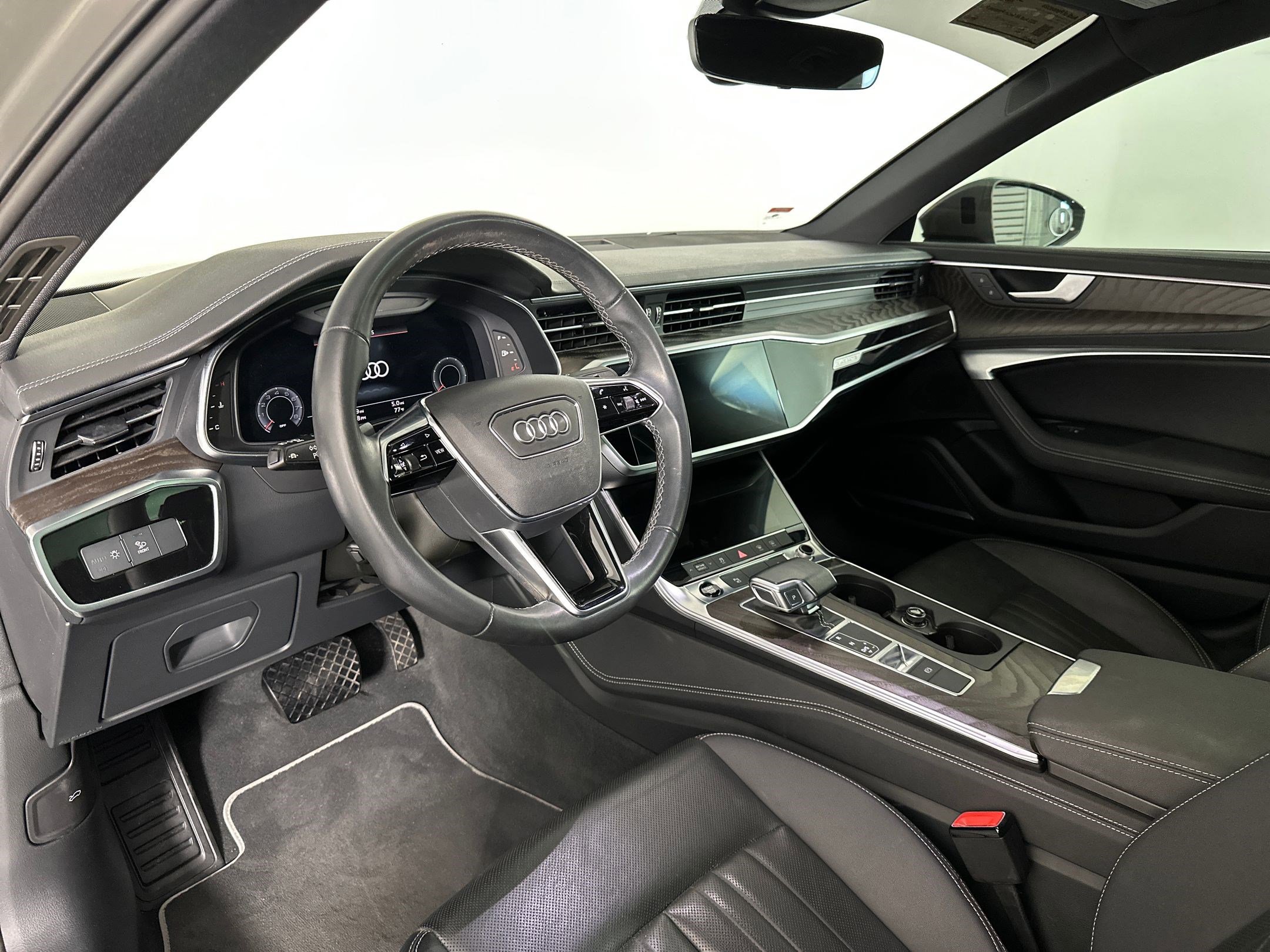 2022 Audi A6 Premium photo 3