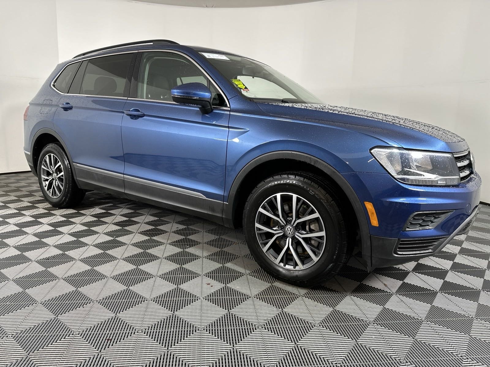 Used 2020 Volkswagen Tiguan SE with VIN 3VV3B7AX5LM017813 for sale in Pensacola, FL