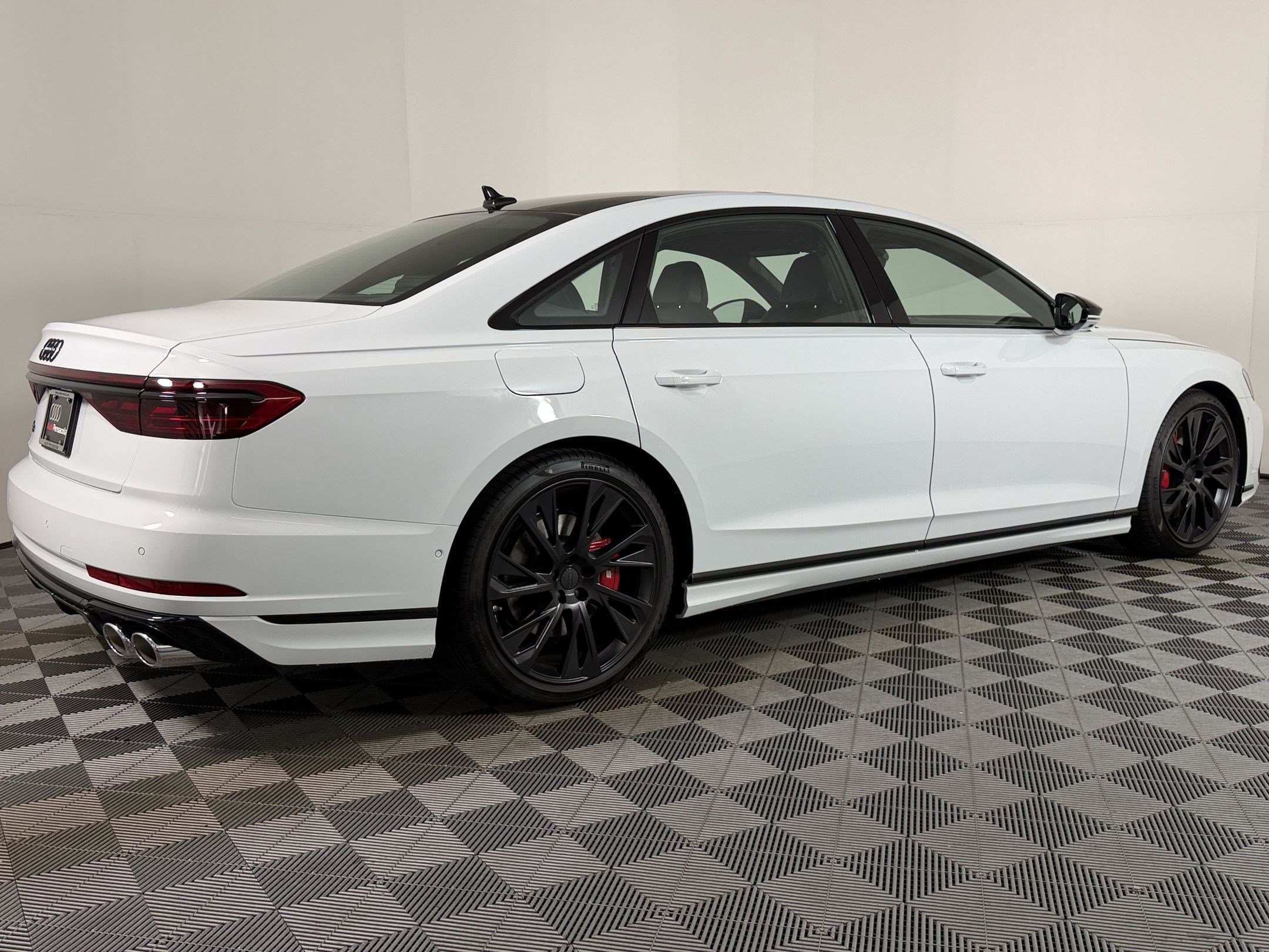 2027 Audi S8 S8 (quattro) Sedan