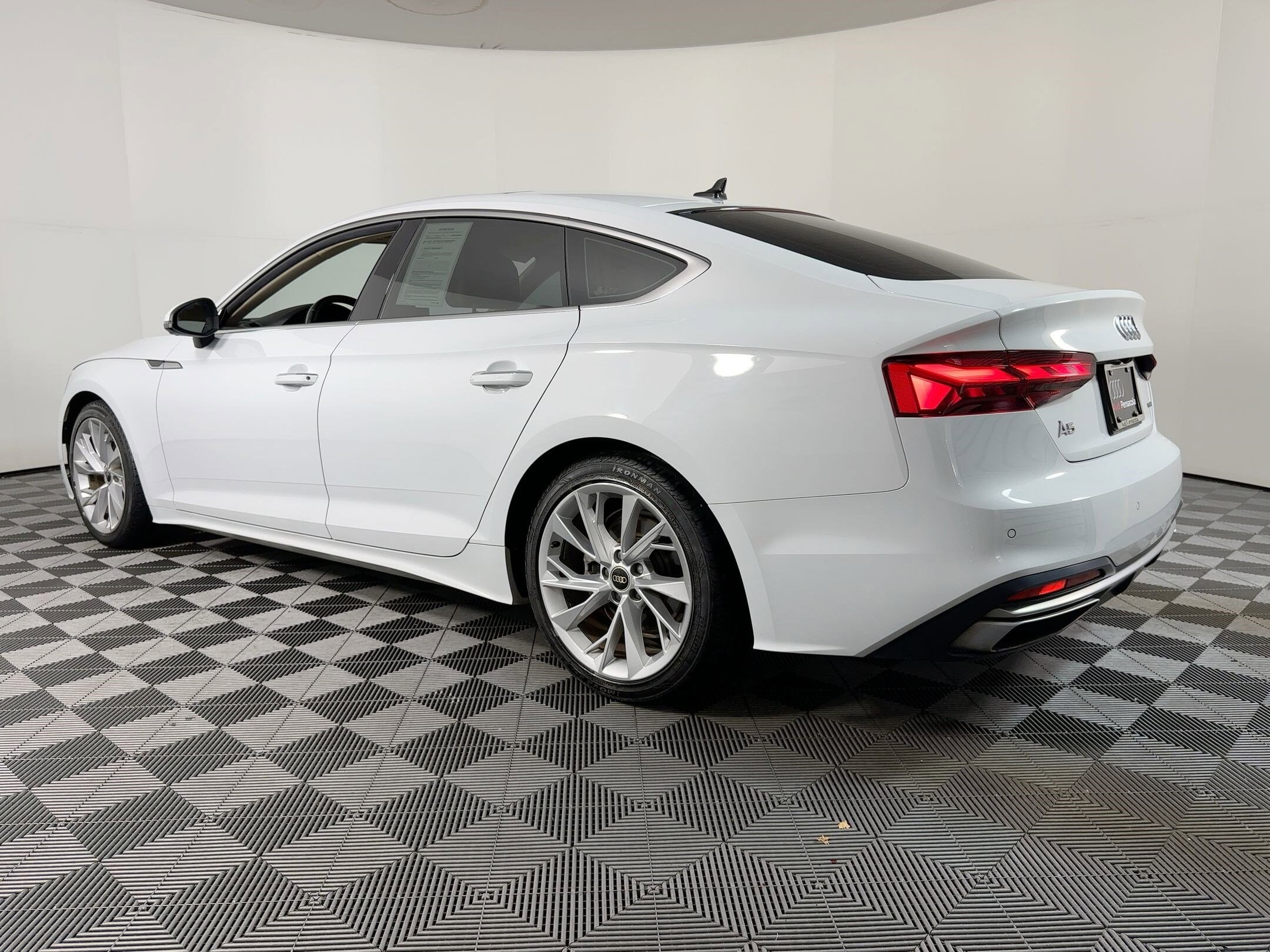 2021 Audi A5 40 Premium Plus photo 2
