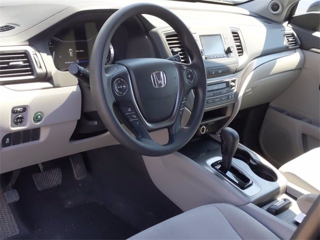 Used 2018 Honda Pilot LX with VIN 5FNYF6H19JB023023 for sale in Normal, IL