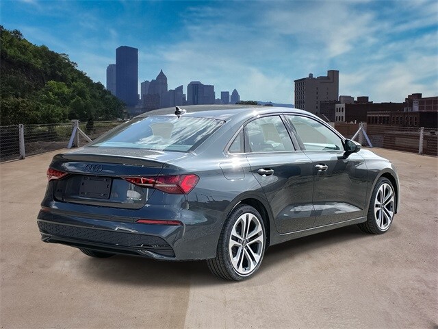2025 Audi A3 Premium Plus 40 TFSI Quattro photo 3