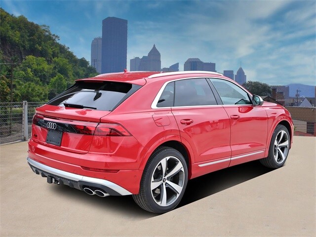 2025 Audi SQ8 Prestige photo 3