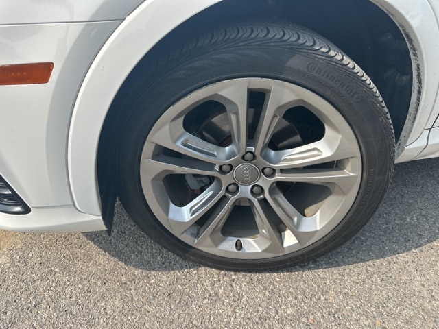 Used 2018 Audi Q3 Premium Plus with VIN WA1JCCFS7JR011168 for sale in Pittsburgh, PA