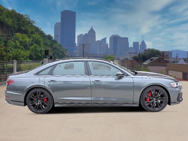 2025 Audi S8 Quattro photo 2