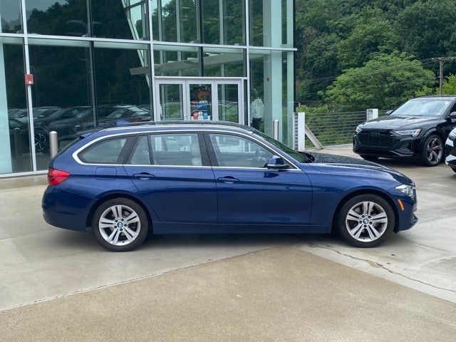 Used 2018 BMW 3 Series 330i with VIN WBA8K3C50JA369827 for sale in Pittsburgh, PA