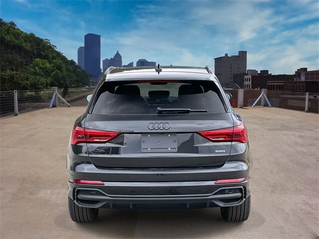 2025 Audi Q3 Premium S line 45 TFSI photo 4