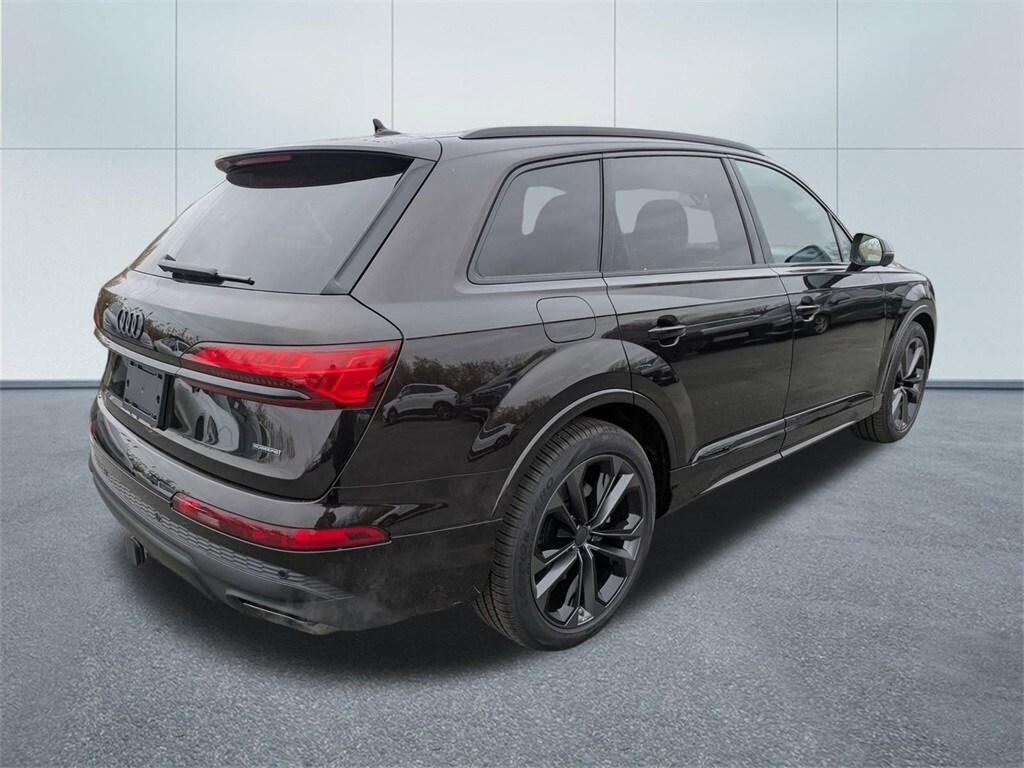 New 2026 Audi Q7 55 Premium Plus SUV