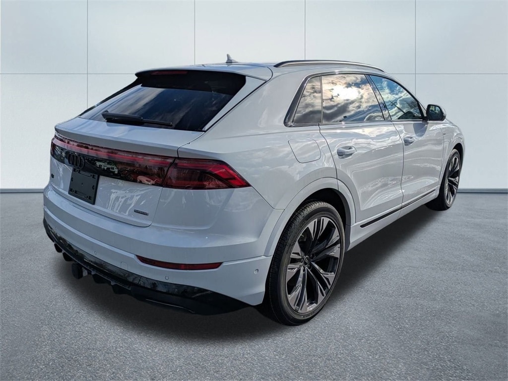 New 2026 Audi Q8 SUV