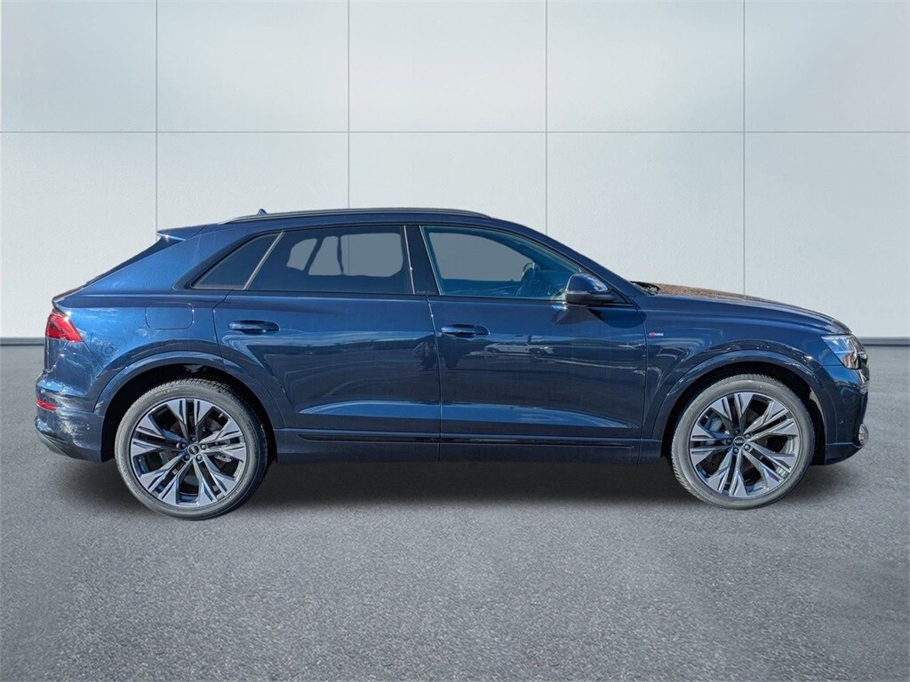 New 2026 Audi Q8 SUV