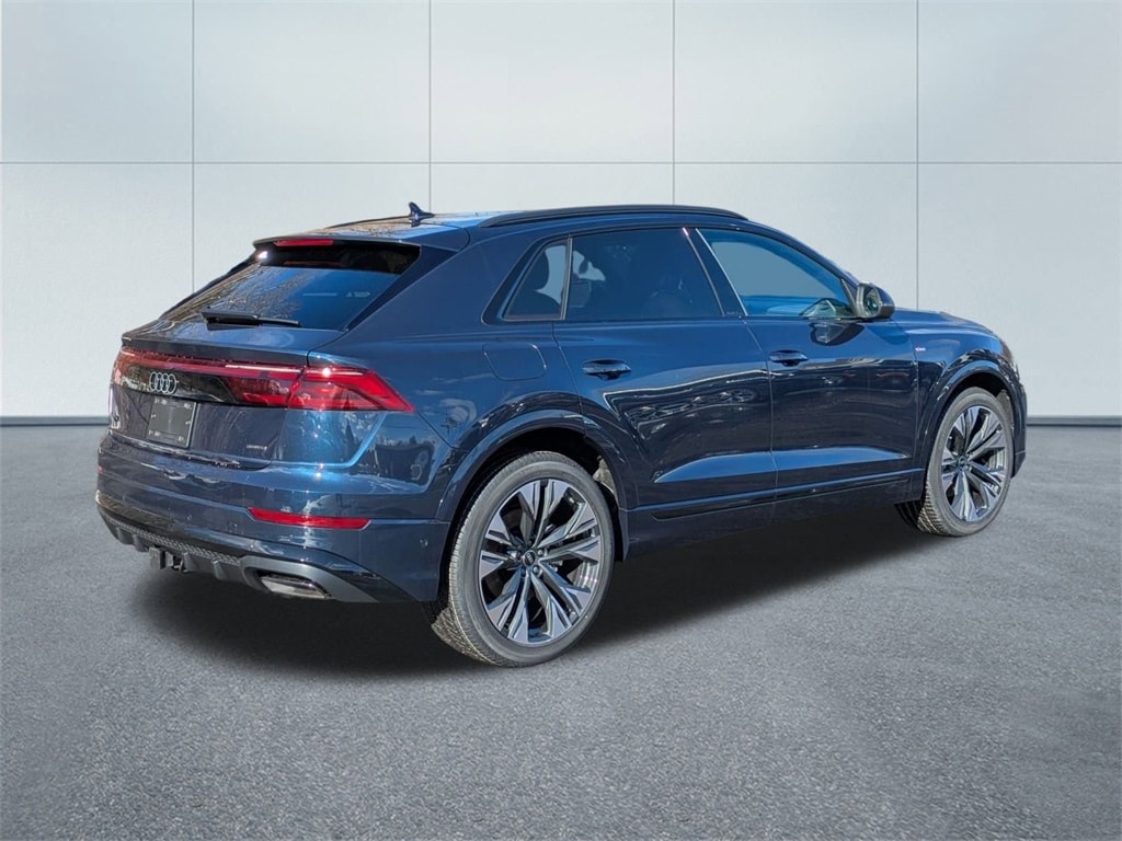 New 2026 Audi Q8 SUV
