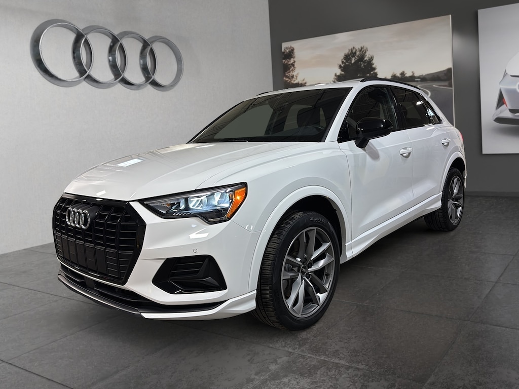 Certified 2022 Audi  40 Komfort VUS