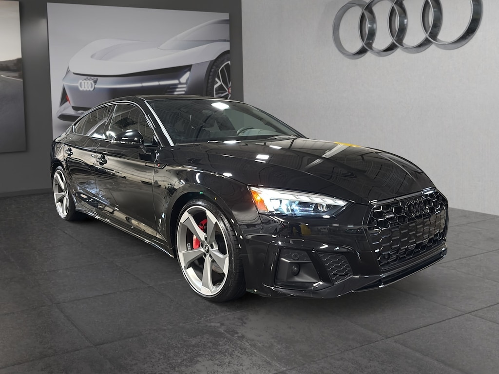 Certified 2023 Audi 45 Progressiv À hayon