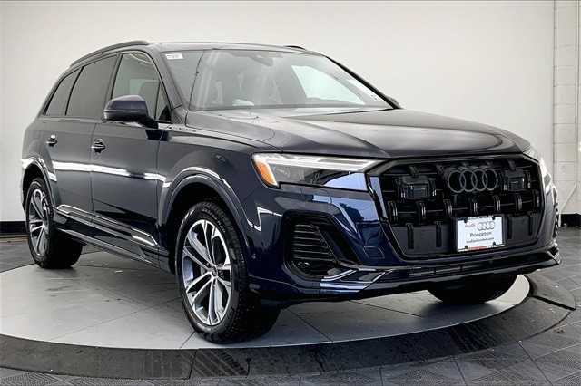 2026 Audi Q7 Premium Plus's photo