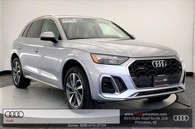 2023 Audi Q5 Premium Plus's photo