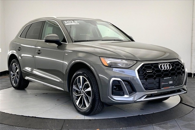 2023 Audi Q5 Premium's photo