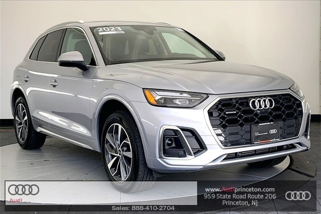 2023 Audi Q5 Premium Plus's photo