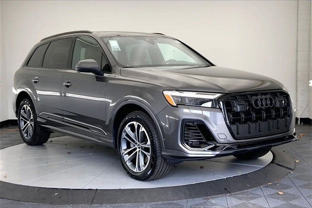 2026 Audi Q7 Premium's photo