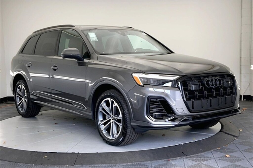 New 2026 Audi Q7 Premium SUV
