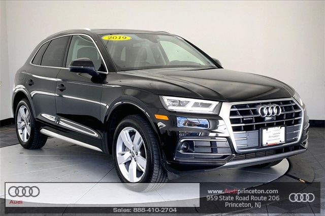 2019 Audi Q5 Prestige's photo