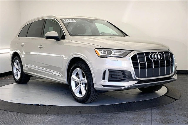 2023 Audi Q7 Premium's photo