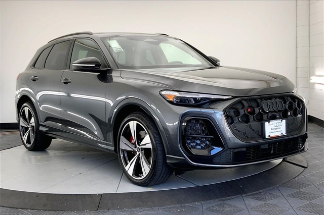 2025 Audi New SQ5 Premium Plus's photo