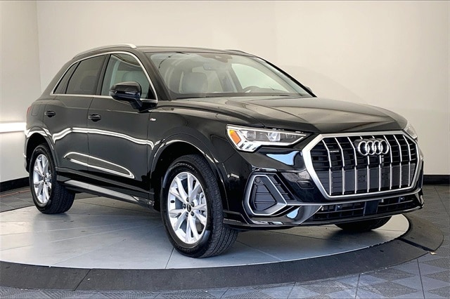 2025 Audi Q3 S Line Premium Plus's photo