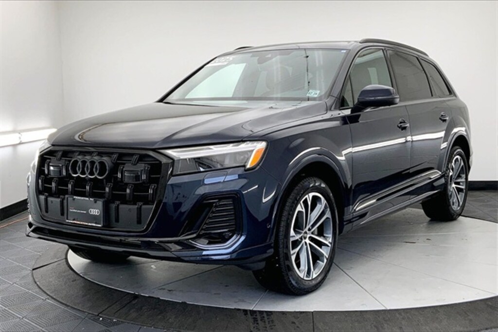 Certified 2025 Audi Q7 Premium Plus 45 TFSI quattro