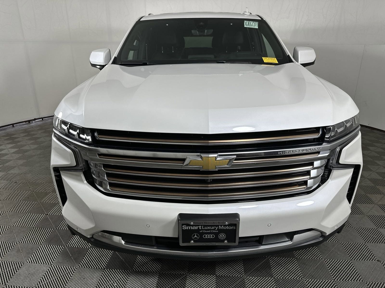 Used 2022 Chevrolet Tahoe High Country with VIN 1GNSKTKL6NR261557 for sale in Davenport, IA