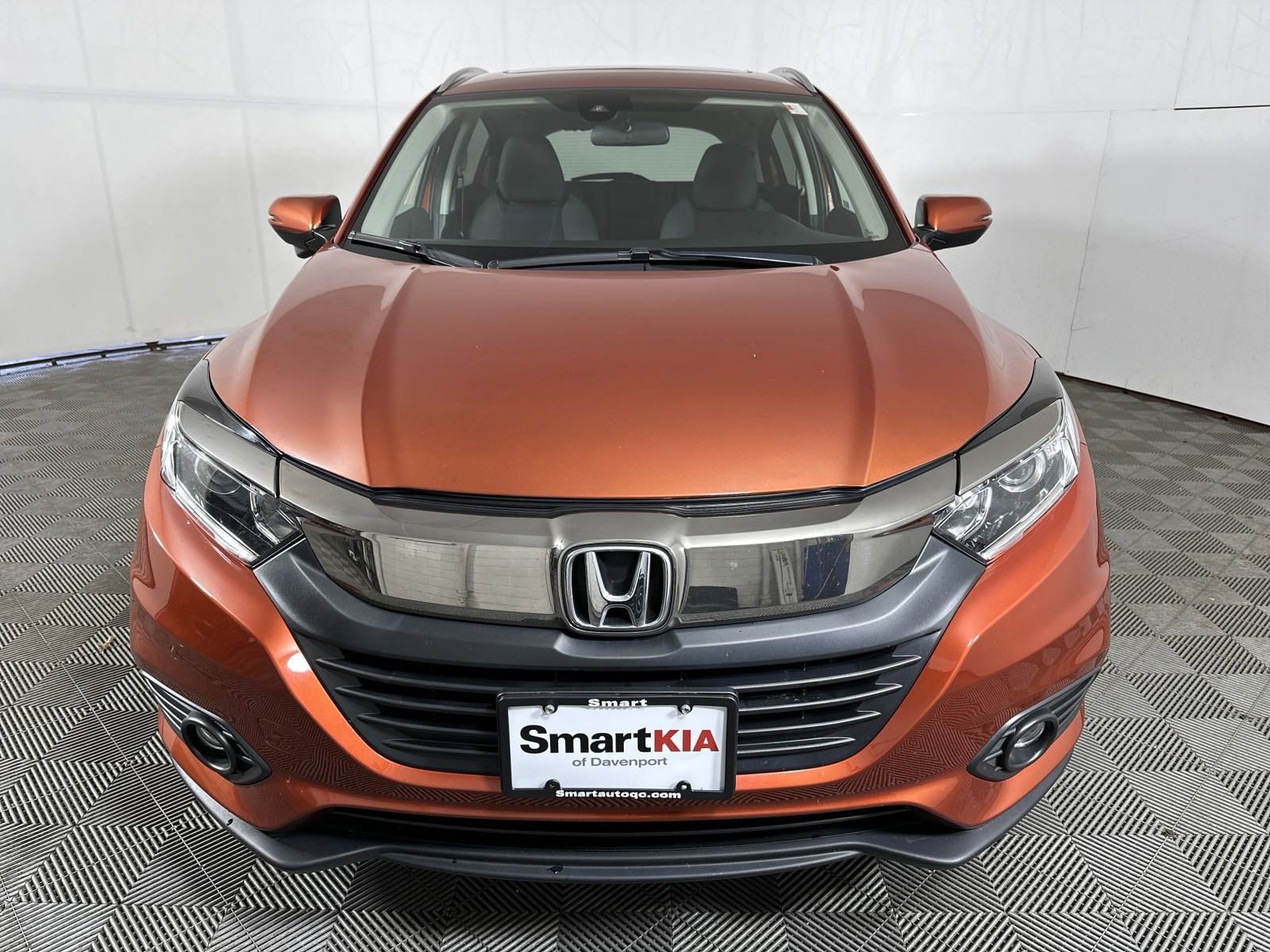 Used 2019 Honda HR-V EX with VIN 3CZRU6H5XKM701198 for sale in Davenport, IA