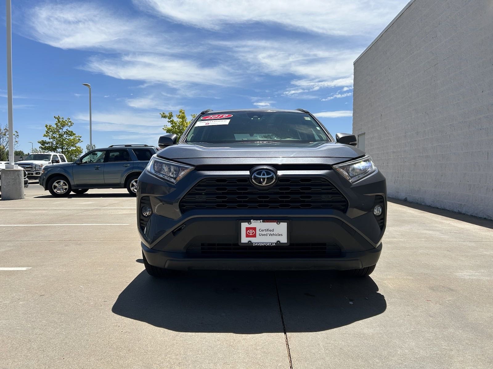 Used 2019 Toyota RAV4 XLE Premium with VIN JTMA1RFV3KD016326 for sale in Davenport, IA