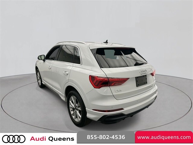 2021 Audi Q3 S line Premium photo 4