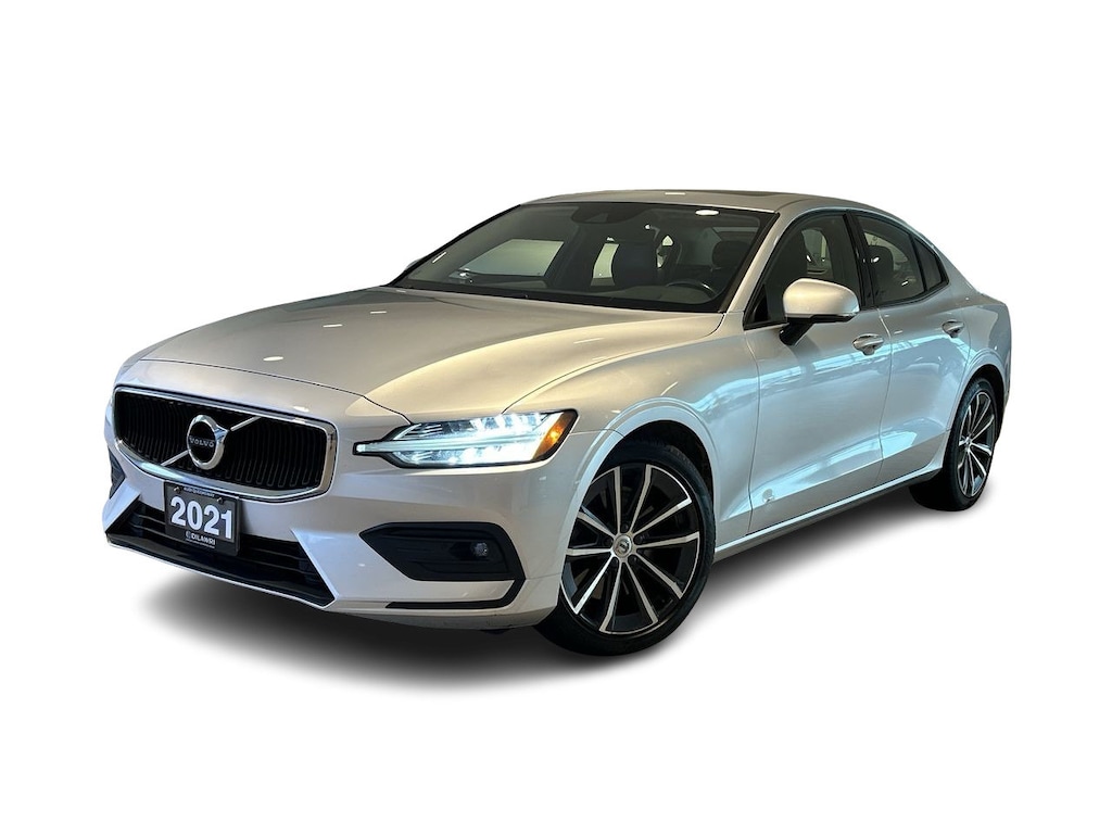 Used 2021 Volvo  T6 AWD Momentum w/ Clean Carfax / Sedan
