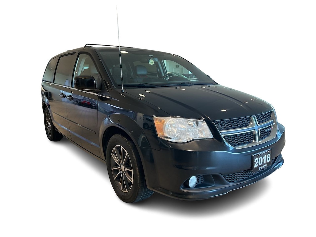 Used 2016 Dodge SE / SXT W/ Bluetooth / Minivan