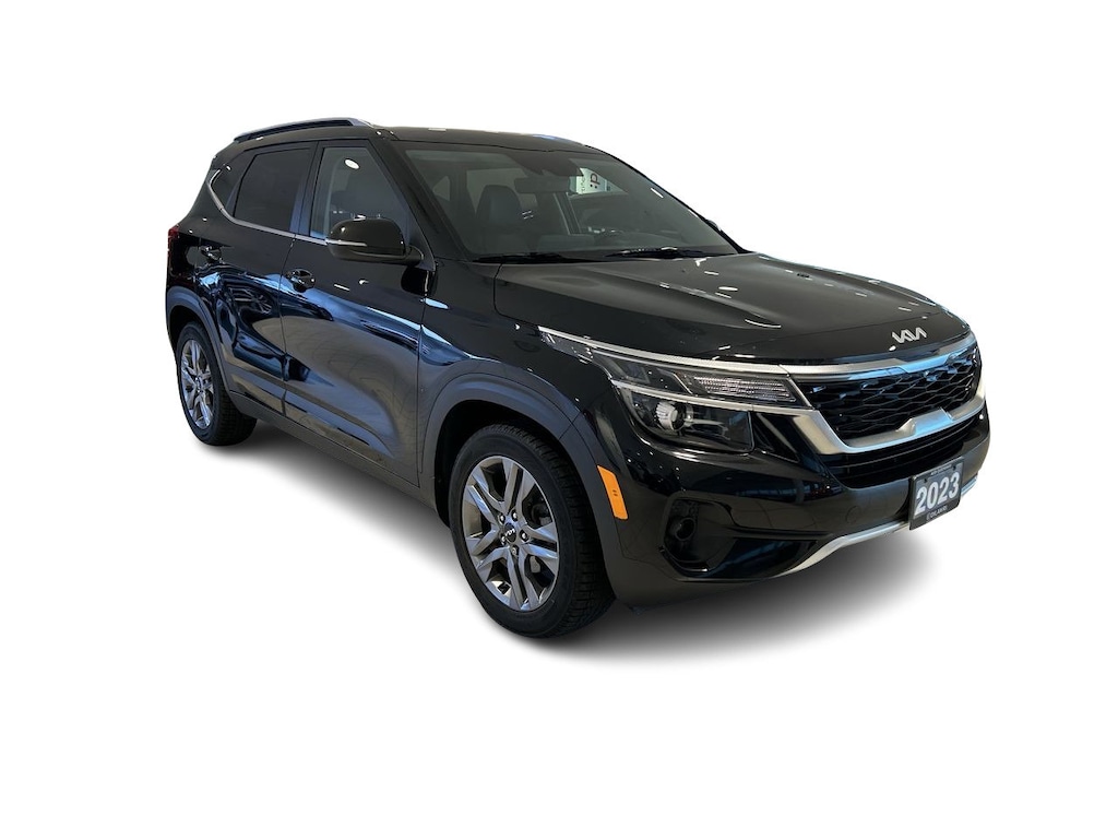 Used 2023 Kia  EX FWD w/ Bluetooth | / SUV