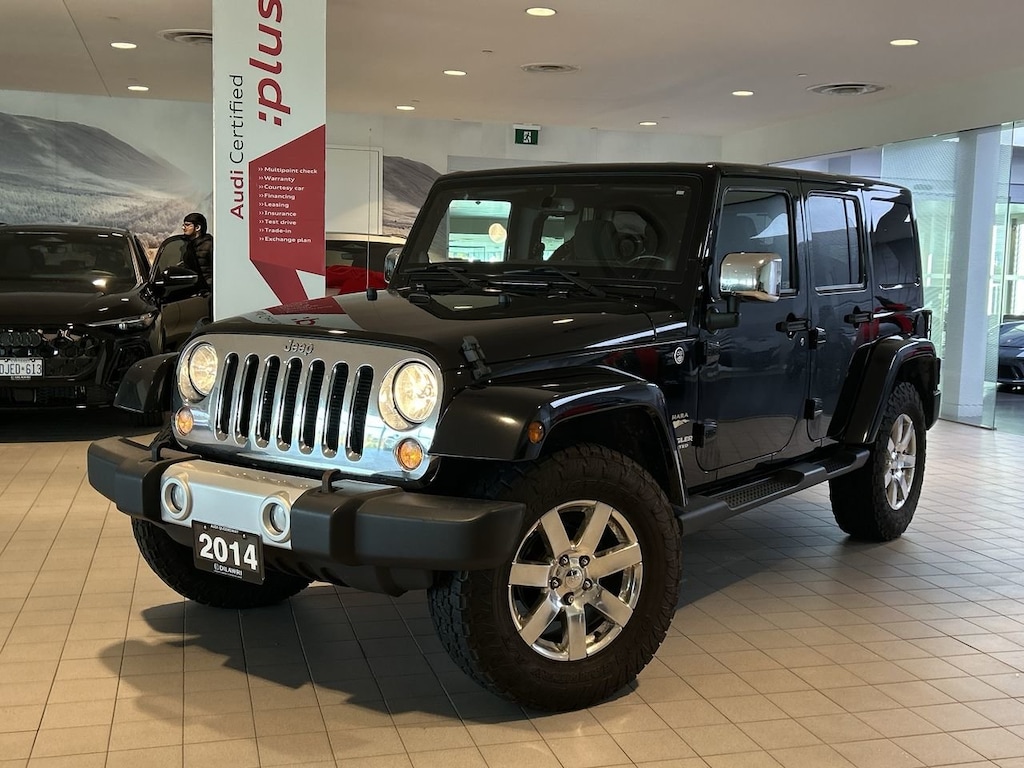 Used 2014 Jeep  Unlimited Sahara |AS IS | Bluetooth | / SUV