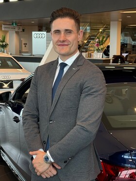 Staff member Nikola Veljkovic from 423ce7cfaaea