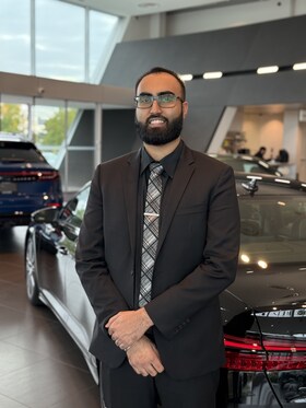 Staff member Jashan Singh from 423ce7cfaaea