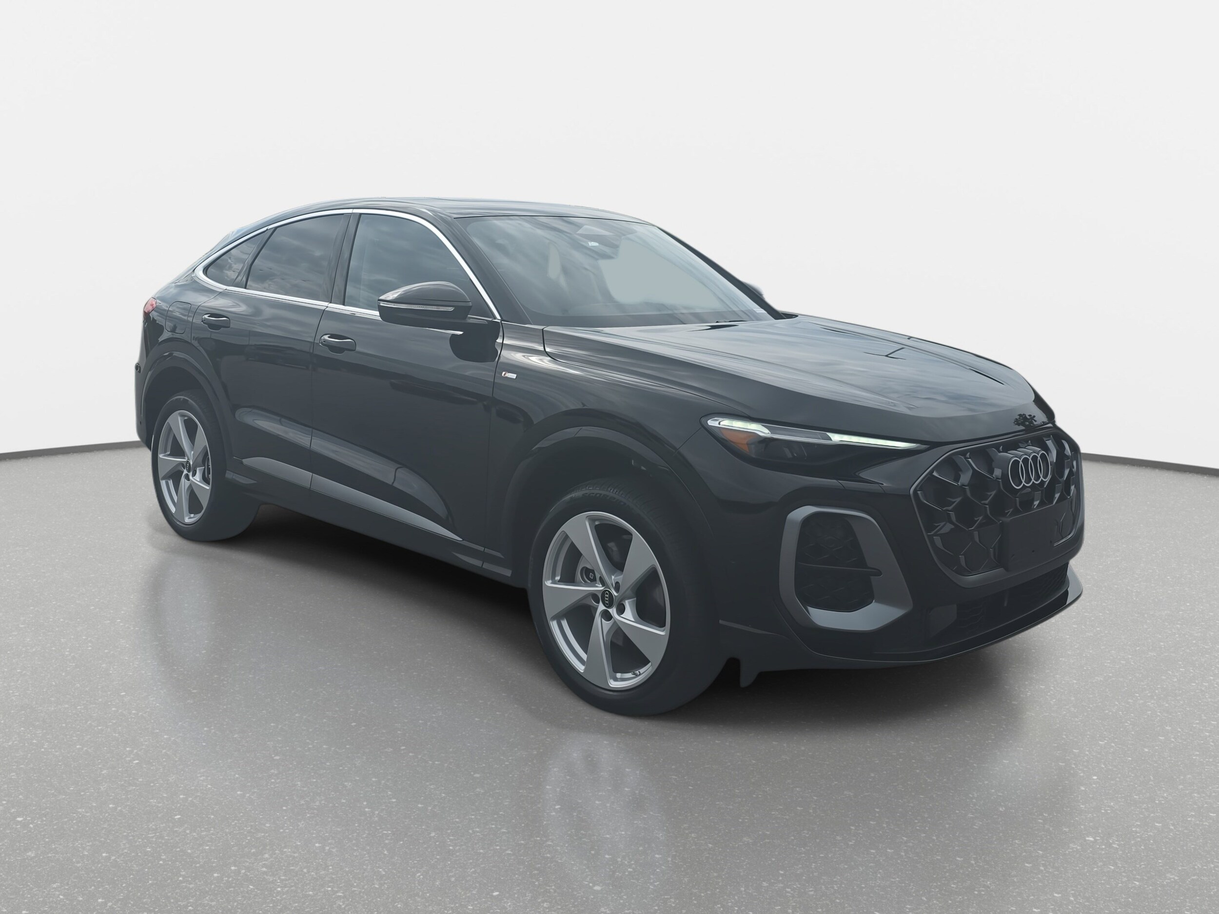 2025 Audi Q5 Sportback 2.0T Premium Plus photo 3