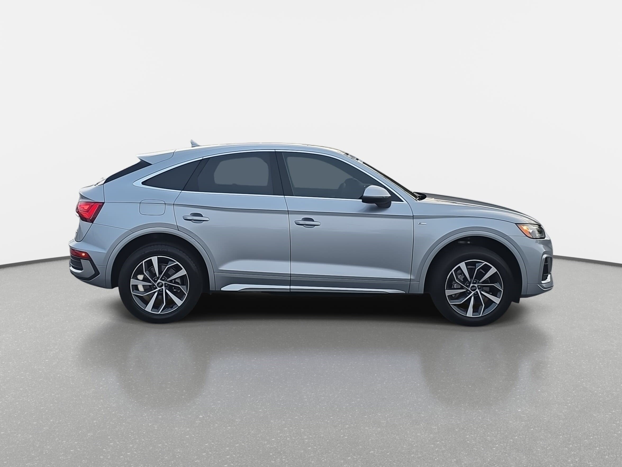 2022 Audi Q5 Sportback S line Premium photo 3