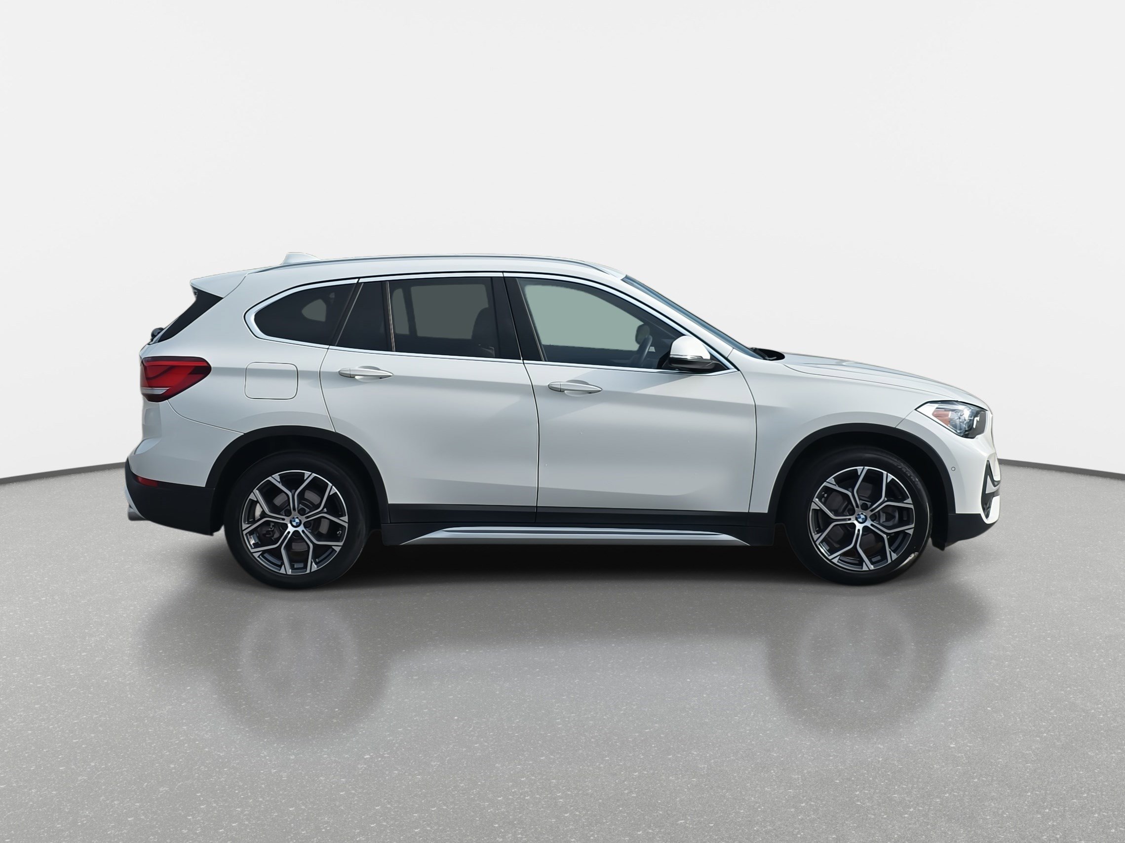 2021 Bmw X1 XDrive28i photo 3