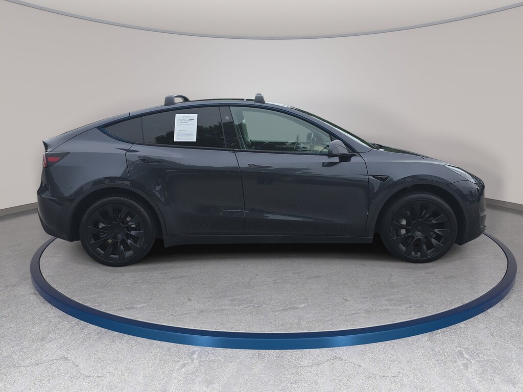 Used 2024 Tesla Model Y Long Range SUV