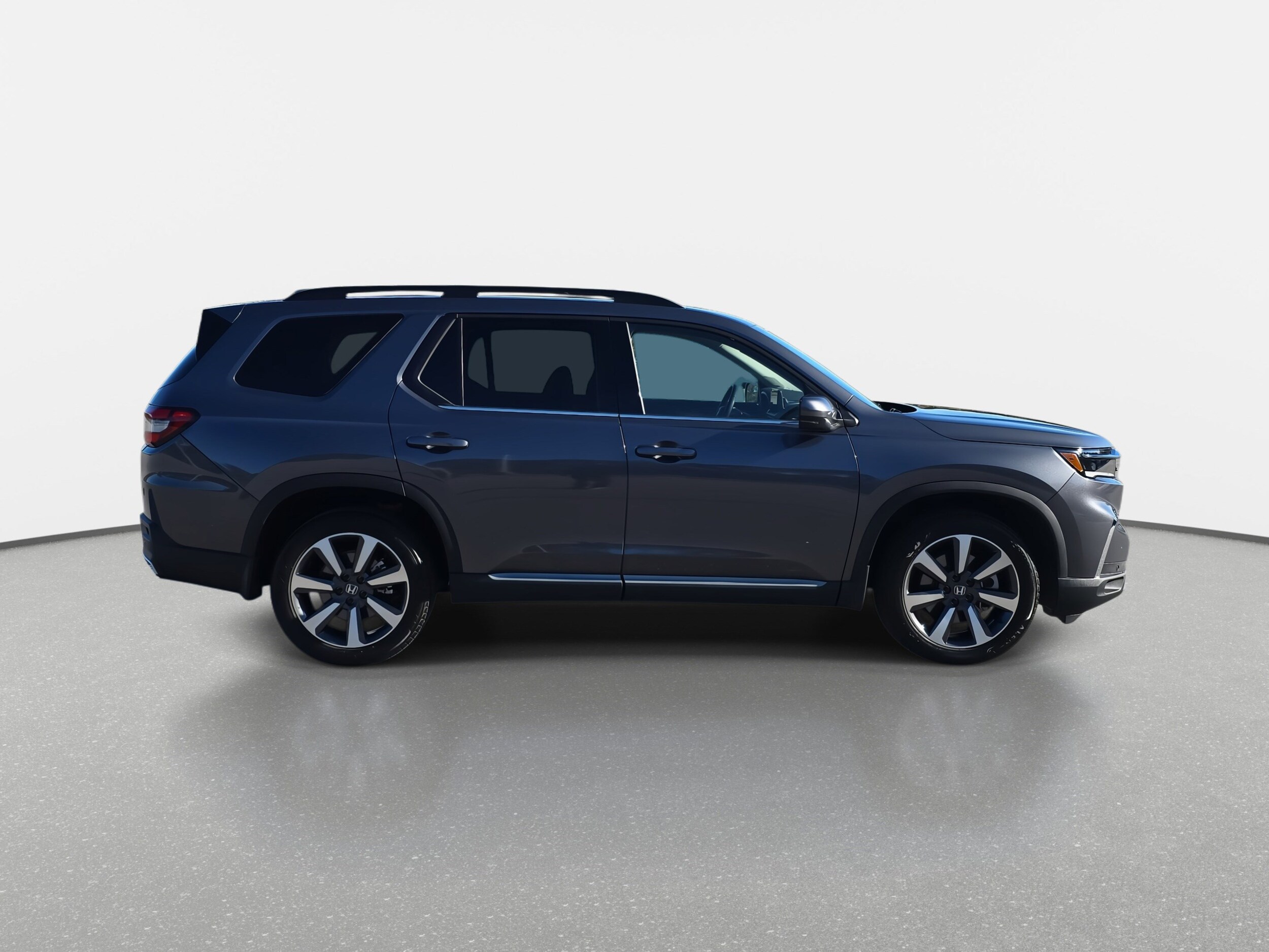 2023 Honda Pilot Elite photo 3