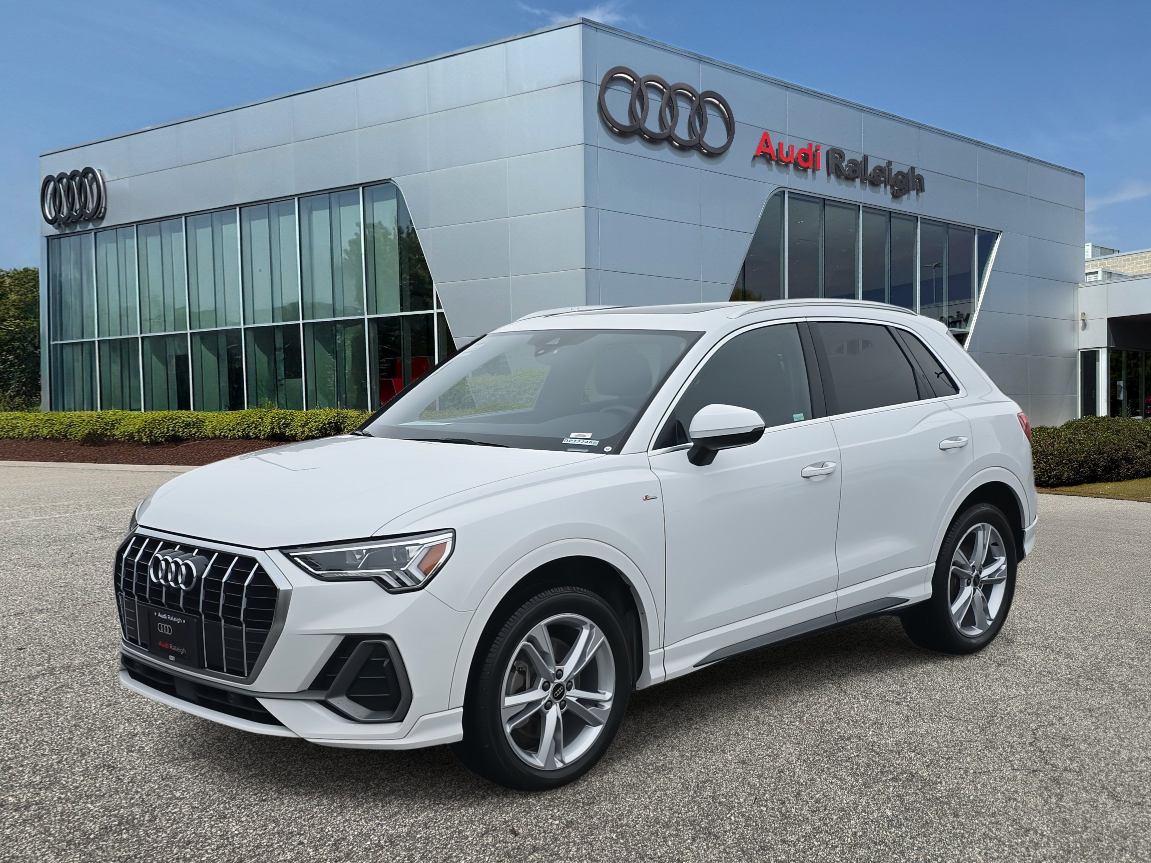 2023 Audi Q3 S Line Premium Plus's photo
