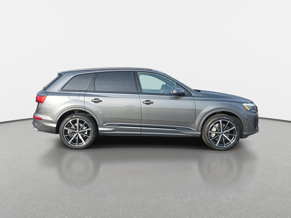 New 2026 Audi Q7 45 Premium Plus SUV