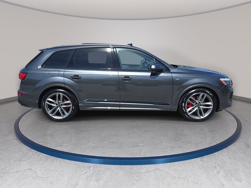 New 2026 Audi Q7 55 Premium SUV