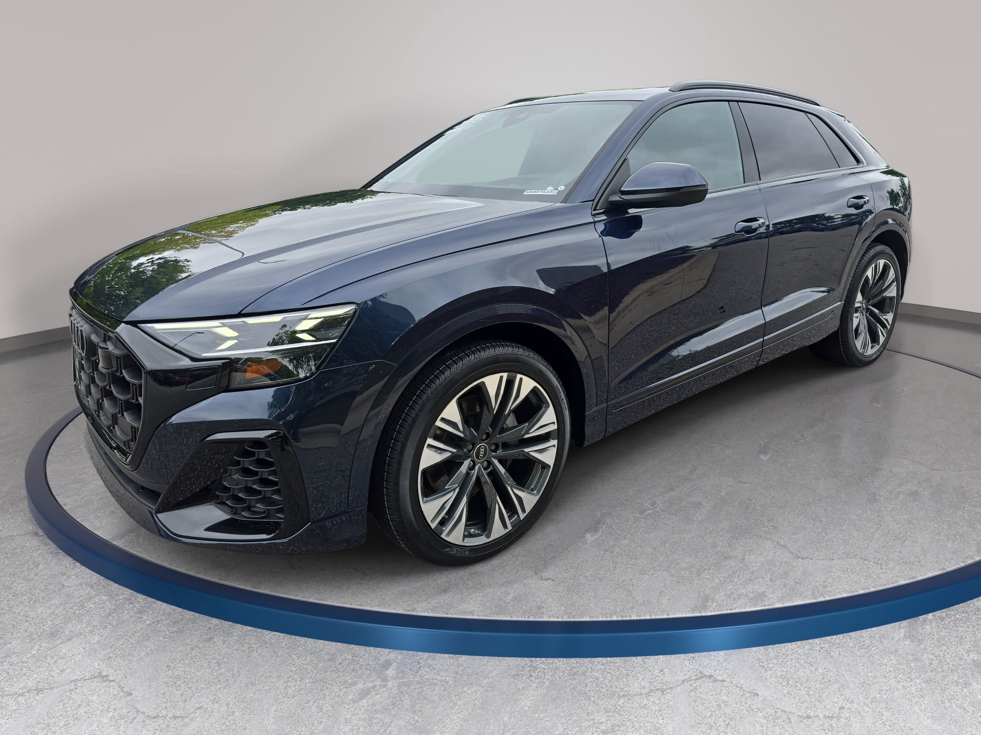  Audi Q8