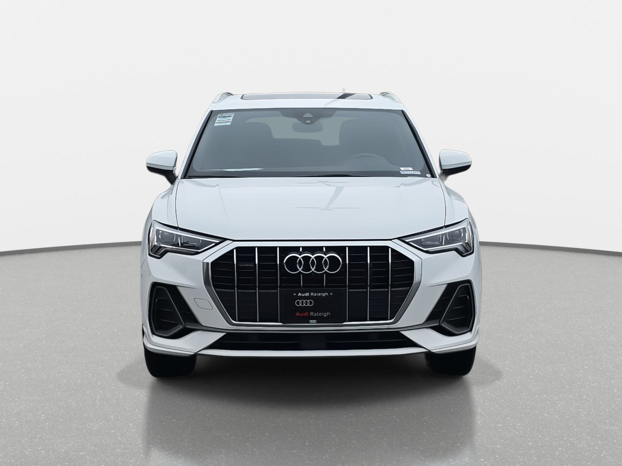 2023 Audi Q3 S line Premium Plus photo 2