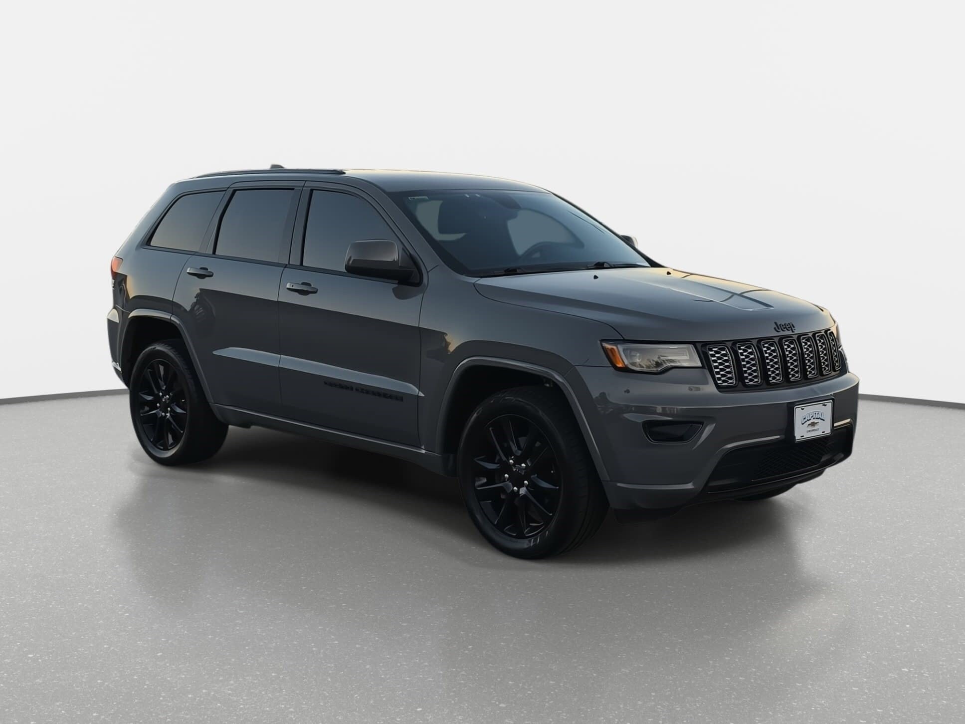 2020 Jeep Grand Cherokee Altitude photo 3